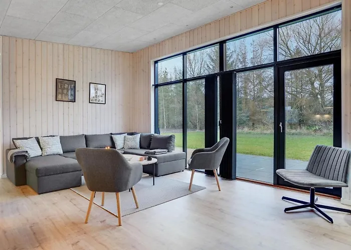 5 Bedroom In